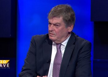 “Lajmëtari i pavarësisë?”, Topi tregon çfarë i tha presidenti Bush për Kosovën kur erdhi në Tiranë