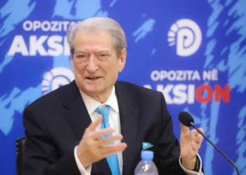 Berisha mbledh Kryesinë, kushte kandidatëve për deputetë: Regjistroni nga 300 persona për votën e diasporës