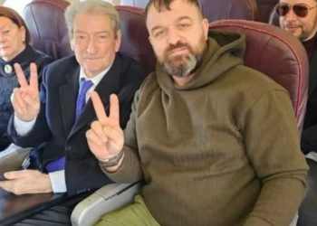 “Mos hidhni gur në këneta bretkosash”, Berisha replikon me Ramën nga Gjermania: Nuk u ofron asgjë të rinjve