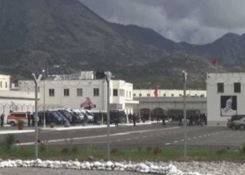 Arratiset nga burgu i Shënkollit një  i dënuar, Policia nis kërkimet