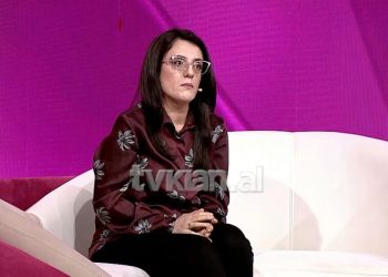 “Ka dy javë që fëmija ka vdekur në bark”/ Trauma e tmerrshme e Dorelës: E pashë të binte në tualet