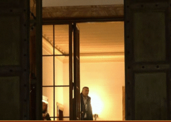 Pas vizitës në Bashki, kryeministri Rama mbërrin në Pallatin e Brigadave