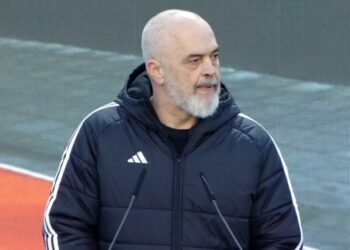 “Thanë u çmend PS, do bëjë antimiting”, Rama – Berishës: Noc Rroku vjen me pranverën!