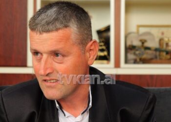 “Ti qenke i adoptuar!” Erioni kërkon familjen biologjike pas 46 vitesh