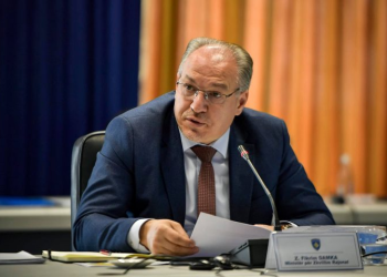 Përfundon në pranga ministri i Albin Kurtit dhe djali i tij