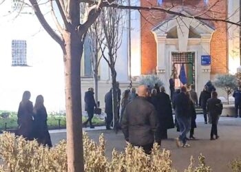 Arrestimi i Veliajt, kryeministri Edi Rama sërish në Bashkinë e Tiranës