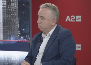 Rama ia përmendi emrin 21 herë, Afrim Krasniqi i përgjigjet: Shqipëria ka zyrtarë të…