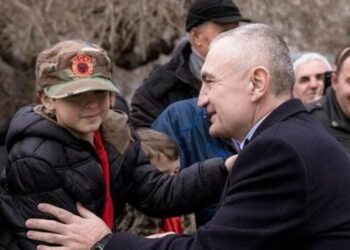 Meta uron nga qelia Kosovën: Forcohesh çdo ditë! Shembull i shkëlqyer i funksionimit të demokracisë
