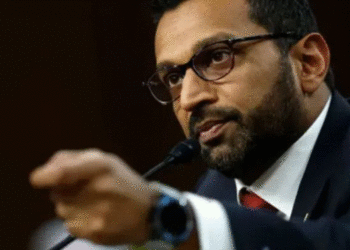 Kash Patel emërohet në krye të FBI-së