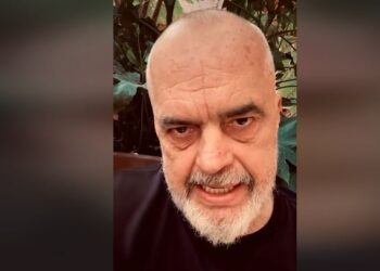 “Agaçi në arrati, laptopi në prokurori”/ Rama reagon pas akuzave të Berishës: Shpifje dhe sajesa, këneta ka marrë peng familjen e tij