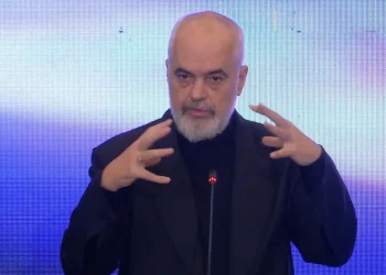 “Tirana, lokomotiva e PS në zgjedhje”, Rama: Sa më shumë tentojnë t’i hedhin baltë, aq më shumë do ndëshkohen me votë