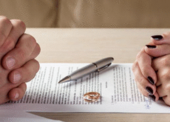 “Bum” divorcesh në Elbasan, 80% janë gratë që kërkojnë të ndahen nga bashkëshortët