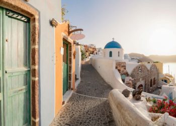 FOTOT: Banesa të shkatërruara, çfarë la pas tërmeti në Greqi