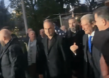 Berisha krah Nokës dhe Boçit, kush janë deputetët që mungojnë në protestë