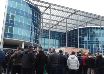 Policia i përgjigjet GJKKO: Ishin 77 efektivë të angazhuar për sigurinë e gjykatës në tubimin për Veliajn