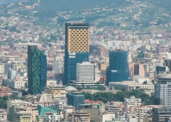 Më pak leje ndërtimi, por shtohen kullat! Në 2024 u miratuan projekte me vlerë 1 miliard euro