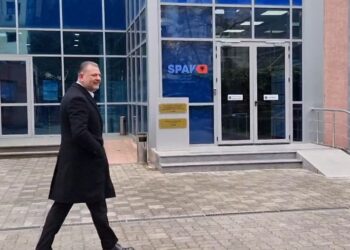 VIDEOLAJM / Tom Doshi paraqitet në SPAK, ja reagimi para kamerave i kreut të PSD
