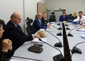 Konstituohet Këshilli i ri Drejtues i Radio Televizionit Shqiptar, Petrit Beci zgjidhet nënkryetar me 10 vota