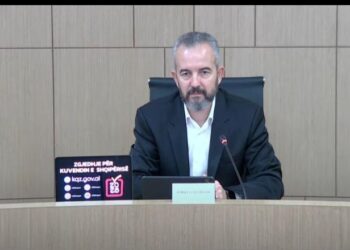 Takimi i Ramës me punonjësit e bashkisë, KQZ rrëzon ankimimin e PD-së: Nuk u shkel Kodi Zgjedhor