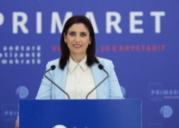 Berishën e braktisin edhe gratë demokrate të Laçit: U lodhëm duke humbur me ty!