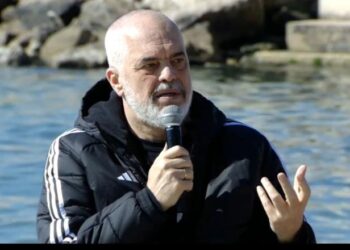 “Nuk ka pasur kurrë drejtësi, u vranë 4 vetë në bulevard më 21 Janar dhe kryeministri pengoi urdhrin e Prokurorisë”, Rama: Drejtësinë e bëmë ne, opozita e thotë copë “do shkrijmë SPAK-un”