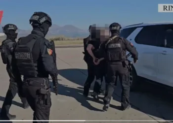 Në kërkim nga SPAK për korrupsion e nxjerrje të sekretit shtetëror, ekstradohet nga SHBA ish-oficeri i Policisë Gjyqësore