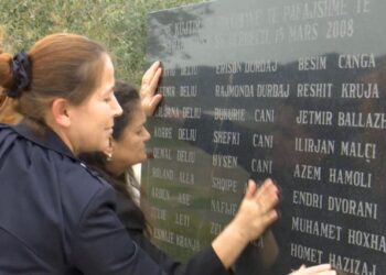17 vjet nga tragjedia e Gërdecit, familjarët: Nuk po shohim dritë në fund të tunelit!