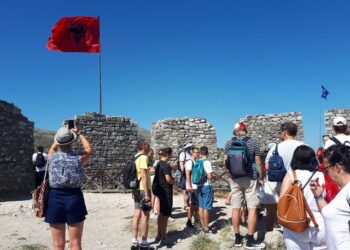 “Boom-i turistik”, Eurostat: Shqipëria me rritjen më të madhe në Europë, vitin e kaluar u regjistruan 7.4 mln net qëndrime