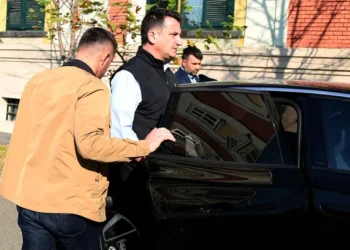 Avokatët e Veliajt: ILD dhe KLP janë në inaktivitet të plotë; nëse nuk kthejnë përgjigje për kryetarin e Bashkisë, po me njerëzit e thjeshtë ç’ndodh?