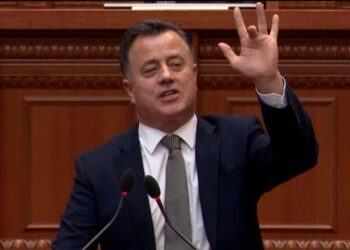 Nga Bufi te Noc Rroku; pse po bie opozita e Berishës në kurthin e Ramës?