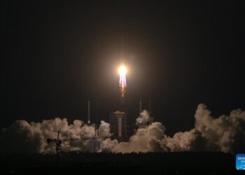 Lëshohet sateliti i ri i teknologjisë së komunikimit