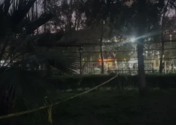 E rëndë në Vlorë/ Një person gjendet i pajetë në rrugë, policia rrethon zonën