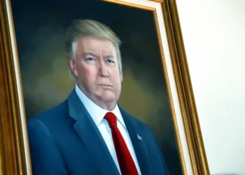 Historia e vërtetë pas portretit ‘të shtrembëruar’ të Donald Trump