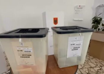 Vota e diasporës, përfundon sot afati për regjistrimin në platformë