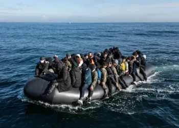 Rekord kalimesh në La Mansh për këtë vit, 600 vetë vetëm të dielën