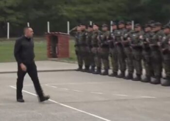 Bashkohen ushtritë serbe dhe ruse? Vulin: Krenar të jemi krah Putinit për ditën e fitores