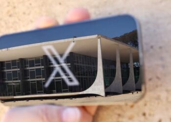 Bllokohet për disa orë X, rrjeti social i Elon Musk