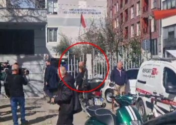 Seanca ndaj vrasësit të djalit të tyre, prindërit e Martin Canit marrin pjesë në gjyq