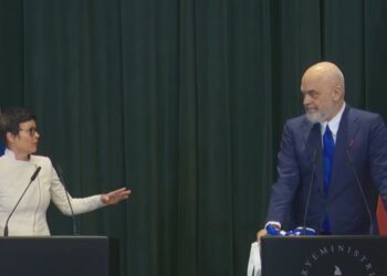 Mesazhi i Marta Kos në Tiranë: Reforma në drejtësi, gurthemeli i integrimit europian