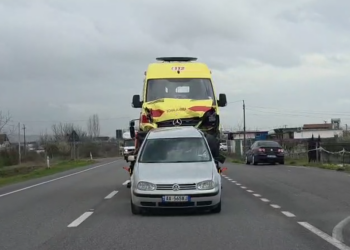 Shkaktoi aksident me vdekje, arrestohet shoferi i ambulancës së spitalit të Koplikut