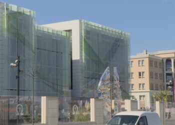 Plumba drejt kompanisë farmaceutike, hetohen konfliktet e pronarit