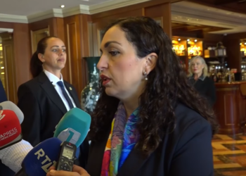 A do të garojë për një mandat të dytë si Presidente e Kosovës? Ja si përgjigjet Vjosa Osmani