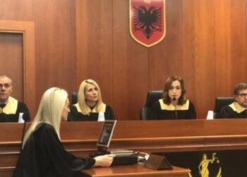 Ishte shkarkuar nga KPK për probleme me pasurinë, KPA rikthen në detyrë gjyqtaren Ermira Dedja