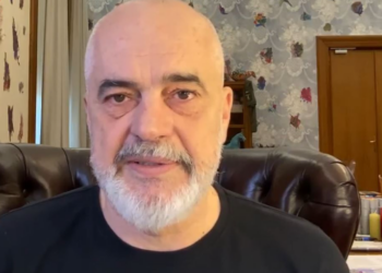 “U mërzite për shokun tënd Dodik?”, Rama – komentuesit nga Kosova: Një pjesë e juaja nuk mbush fare