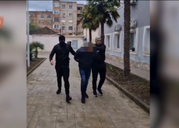 I dënuar në Itali me 8 vjet burg për trafik droge, 40-vjeçari Arjan Rrokaj arrestohet në Vlorë