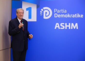Berisha ngrihet në këmbë për “logon e betejës”: Kush voton Nr.1, është njësh!