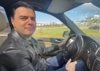 VIDEO / Me këngën e Unikkatil në sfond, Basha i përgjigjet Ramës: Ku i ke shokët?
