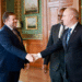 Ministri Hasani vizitë në Londër, takohet me Sekretarin e Jashtëm David Lammy