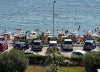 Durrësi e nis më herët sezonin turistik, grupet e para të pushuesve priten që në Prill