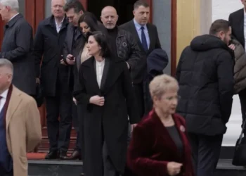 Gara në 11 maj, nga përjashtimi i deputetëve aktivë tek “trafiku” i kandidatëve